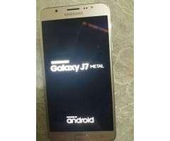 VENDO j7 Metal Novo