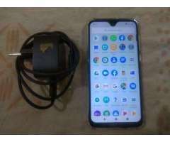 Vendo moto g7 polar 64 gigas.