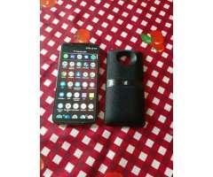 Vendo ou troco moto z3 primeira linha