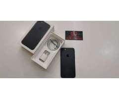 Apple iPhone 7 32GB Preto na Caixa