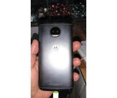 Moto G5s plus sem detalhes de uso $350