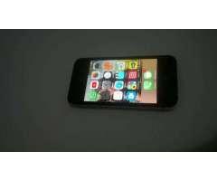 IPhone 4S praticamente novo com caixa e nota fiscal.