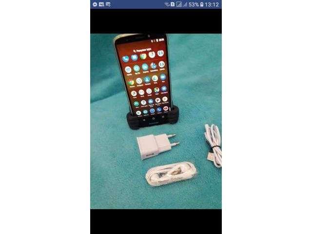 Aceito trocas e cartÃ£o em atÃ© 12x,moto e 5 plus, telÃ£o de 6 completo