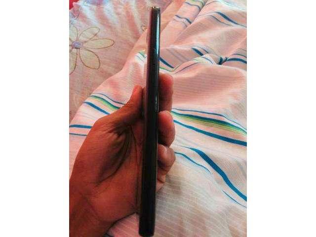 Samsung s9+ 128gb top