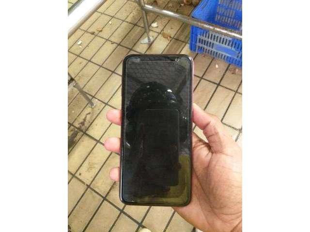 Samsung J4+