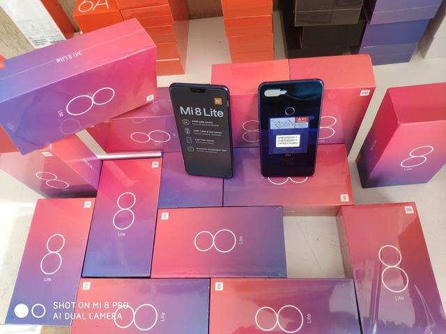 Xiaomi Mi 8 Lite Dual SIM 4Gb ram 64GB de 6.26`` 12+5MP/24MP OS 8.1.0