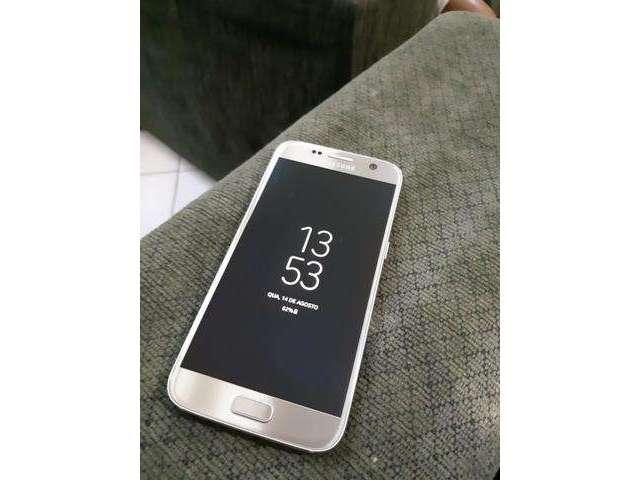 Samsung Galaxy s7 flat