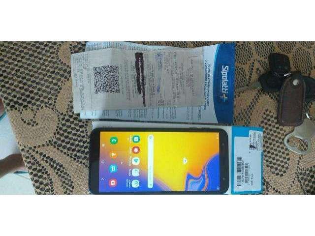 Samsung J4+ 32gb top