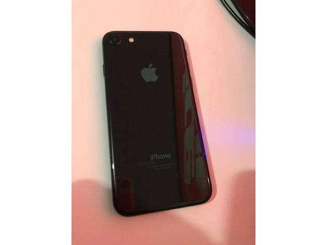 IPhone 8 64 gigas