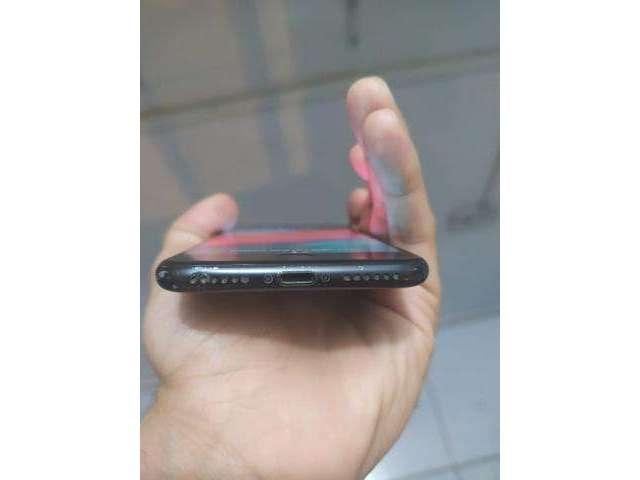 Vendo iPhone 7 32gb sÃ³ com os acessÃ³rios e caixa