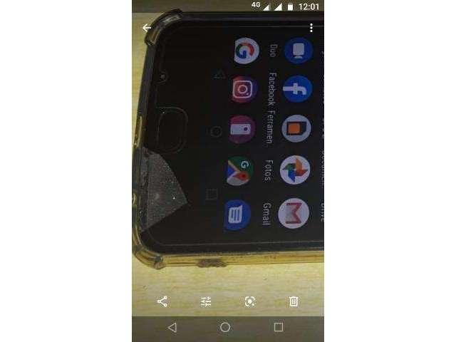 Vendo moto z2 play