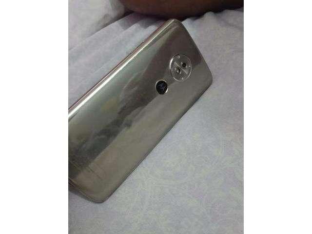 Moto G6 play
