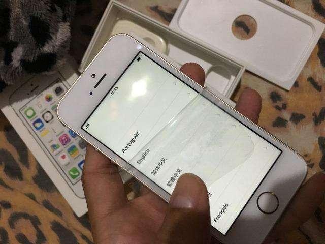 IPhone 5S Gold