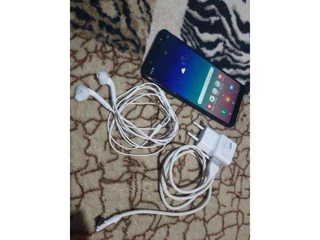 Vendo ou troco Samsung A6+