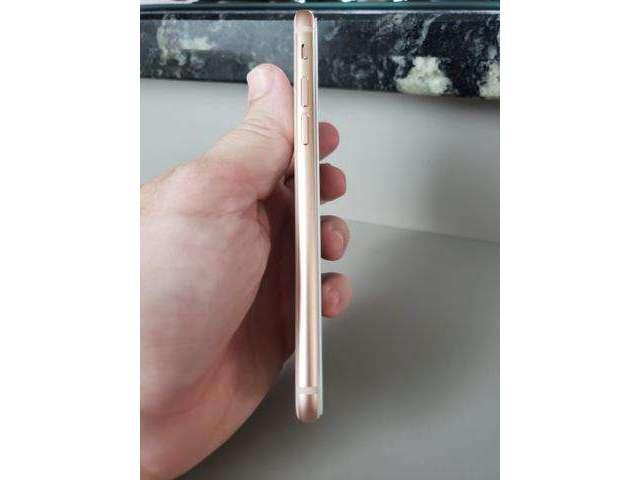 Iphone 8 gold 64 g
