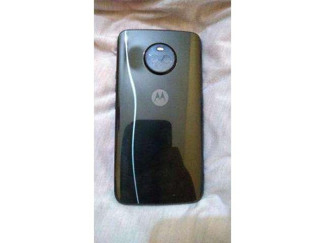 Moto x4