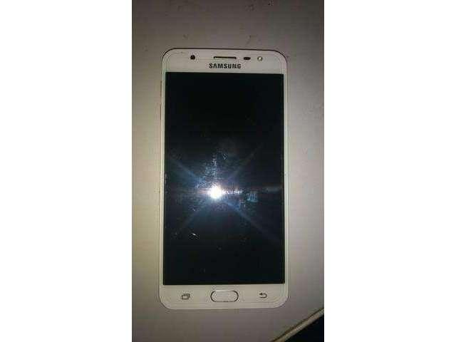 J7 prime dourado
