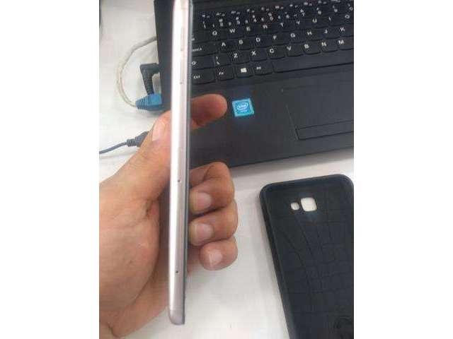 J7 pro 64 GB muito conservado