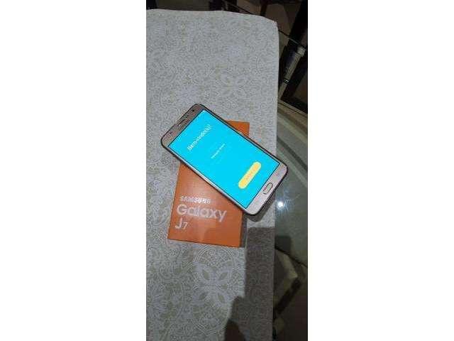 Samsung Galaxy J7