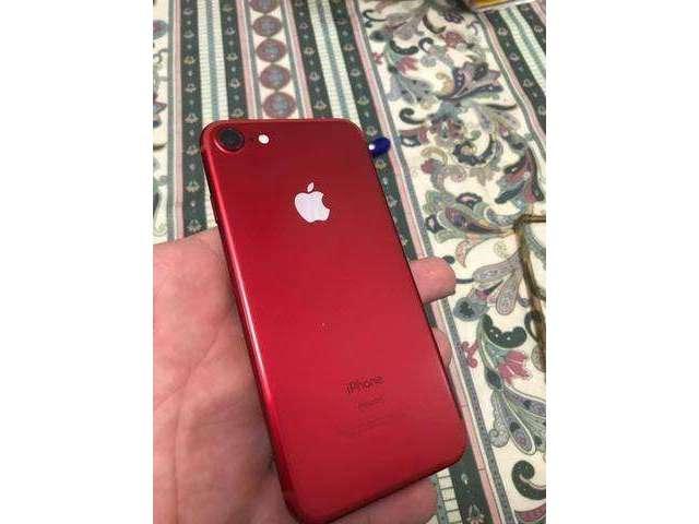 Iphone 7 Red muito novo sem marca de uso estado de zero