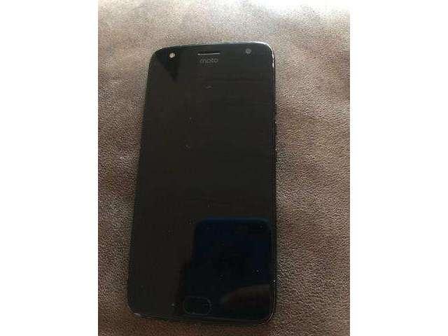 Moto X4