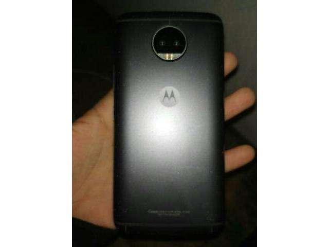Vendo moto g5 plus