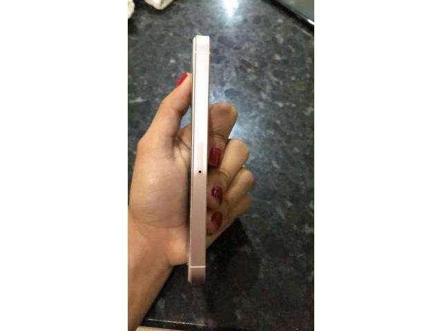 Vendo iPhone SE R$800,00