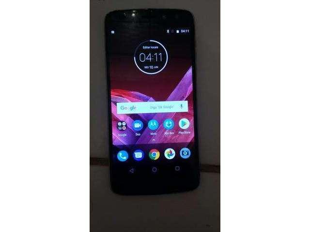 Moto z 2 pley