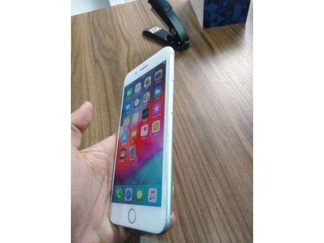 IPhone 8 plus 64gb prata