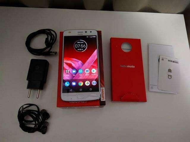 Moto z2 play style edition azul topazio 64gb, lindo