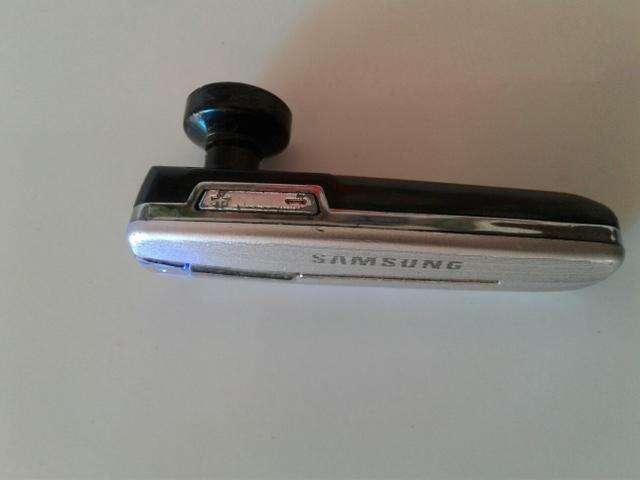 Fone de ouvido Samsung Bluetooth