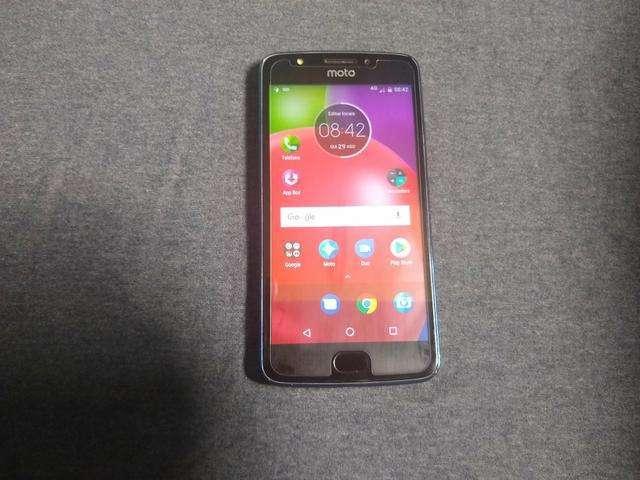 Moto e 4 com biometria