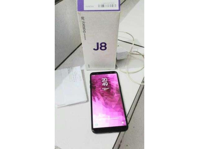 Samsung j8 completo