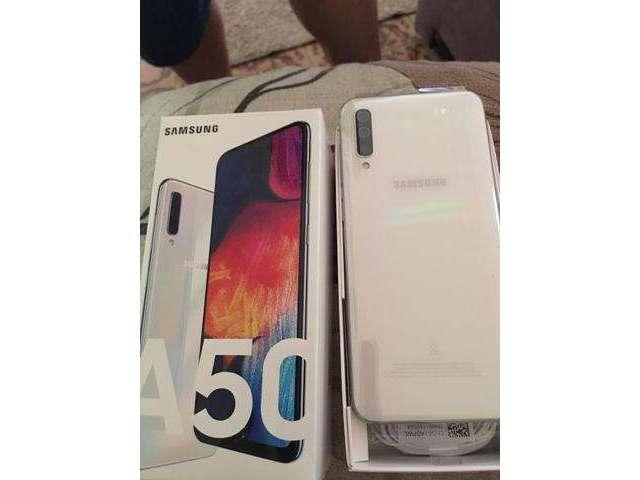 Samsung A50 64gb novo sem uso com nota fiscal