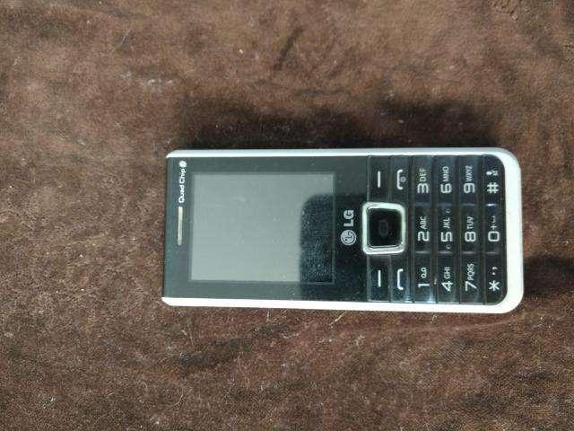 Celular LG A395 4 chips