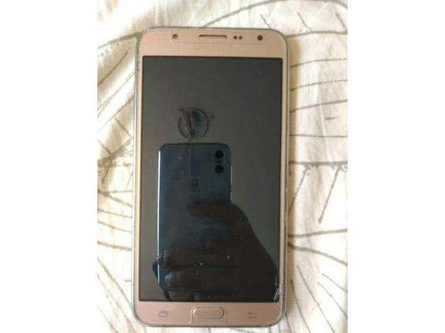 J7