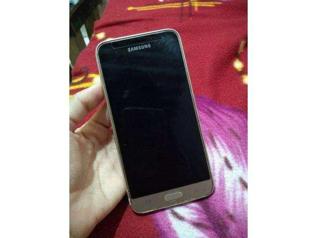 Samsung J3 2016