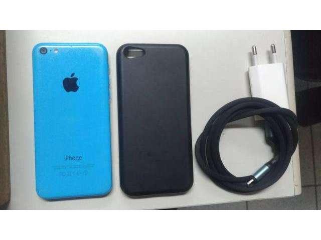 Iphone 5c 16gb vendo // troco