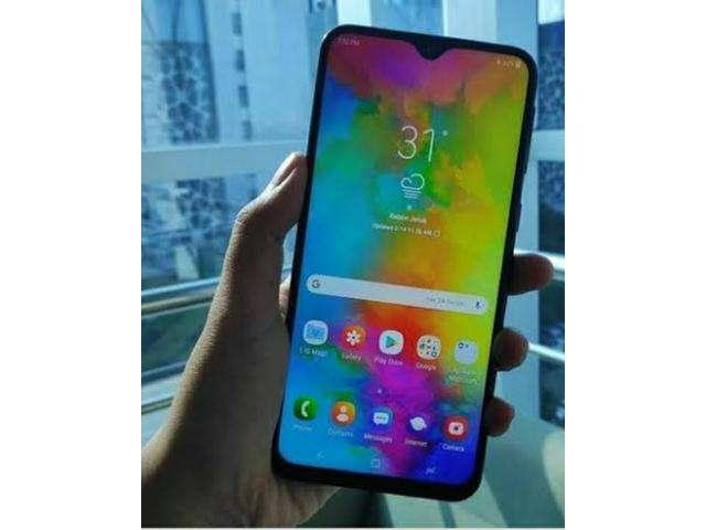 Troco por moto g 6 play com volta de 200