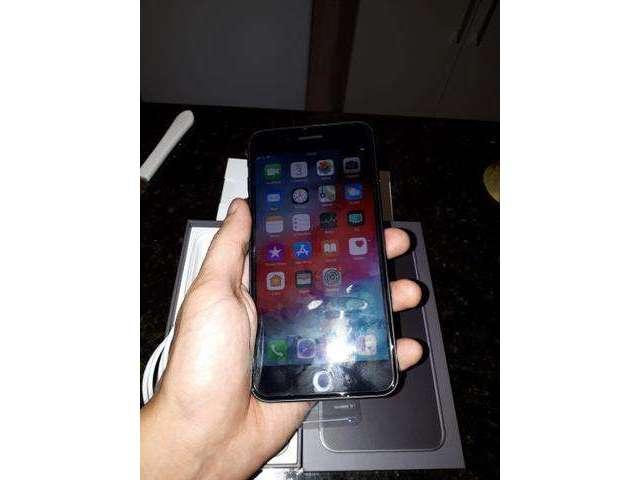 IPhone 8 Plus seminovo 64gb