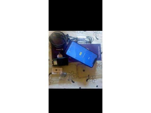 Motorola Moto One Completo