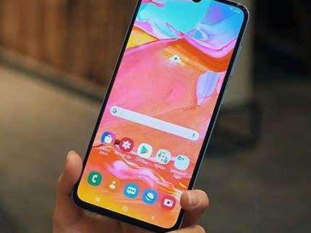 Samsung Galaxy A30