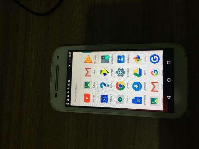 Moto e2