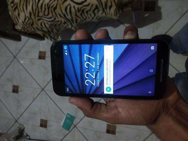 Moto G3 16 gigas leve trincado