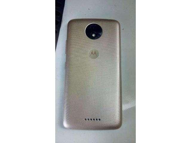 Moto C plus Dourado