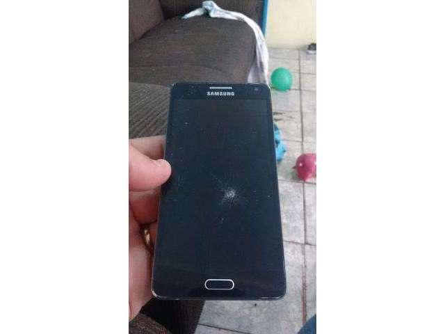 Samsung duos faz barulho acende mais nao da imagem tela quebrada