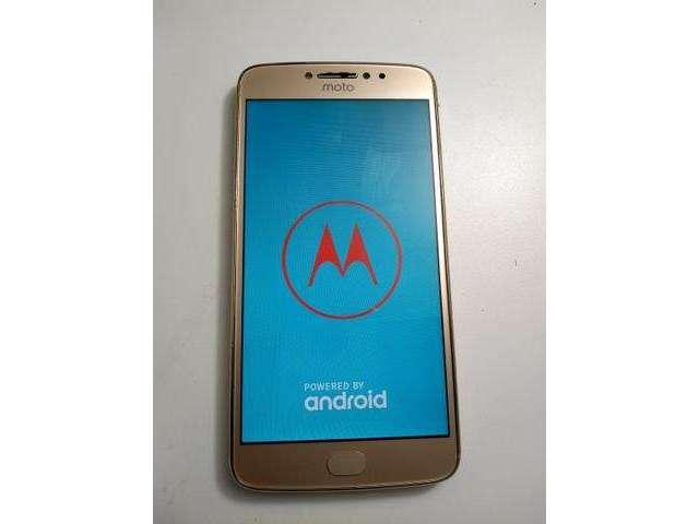 Moto E4 Plus