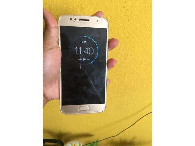 Celular Motorola G5S semi novo