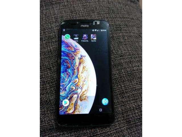 Moto e4 plus 16g biometria troco ou vendo