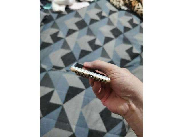 IPhone 7 dourado impecÃ¡vel